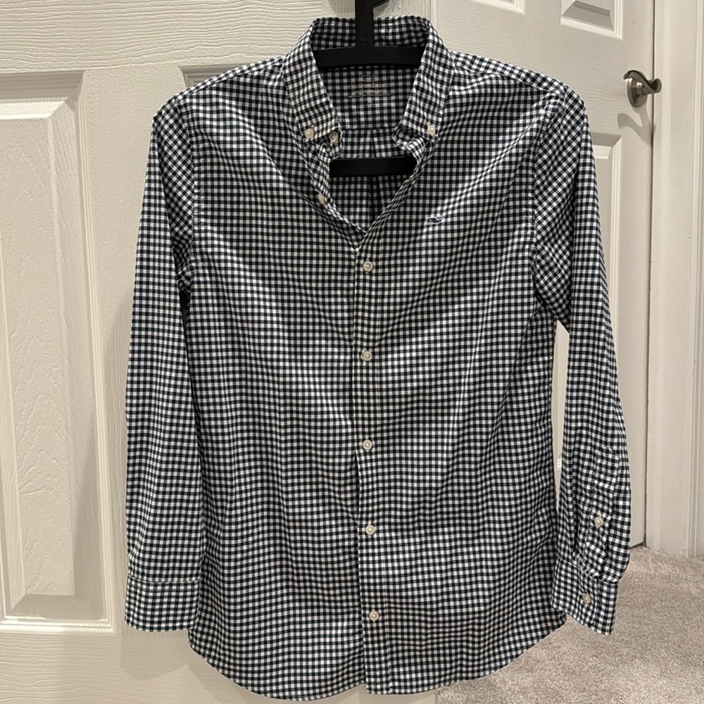 Boys Vineyard Vines Performance button down shirt